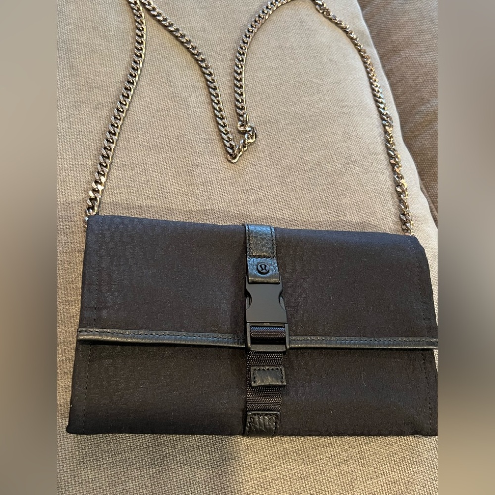 Lululeman Large Travel Clutch